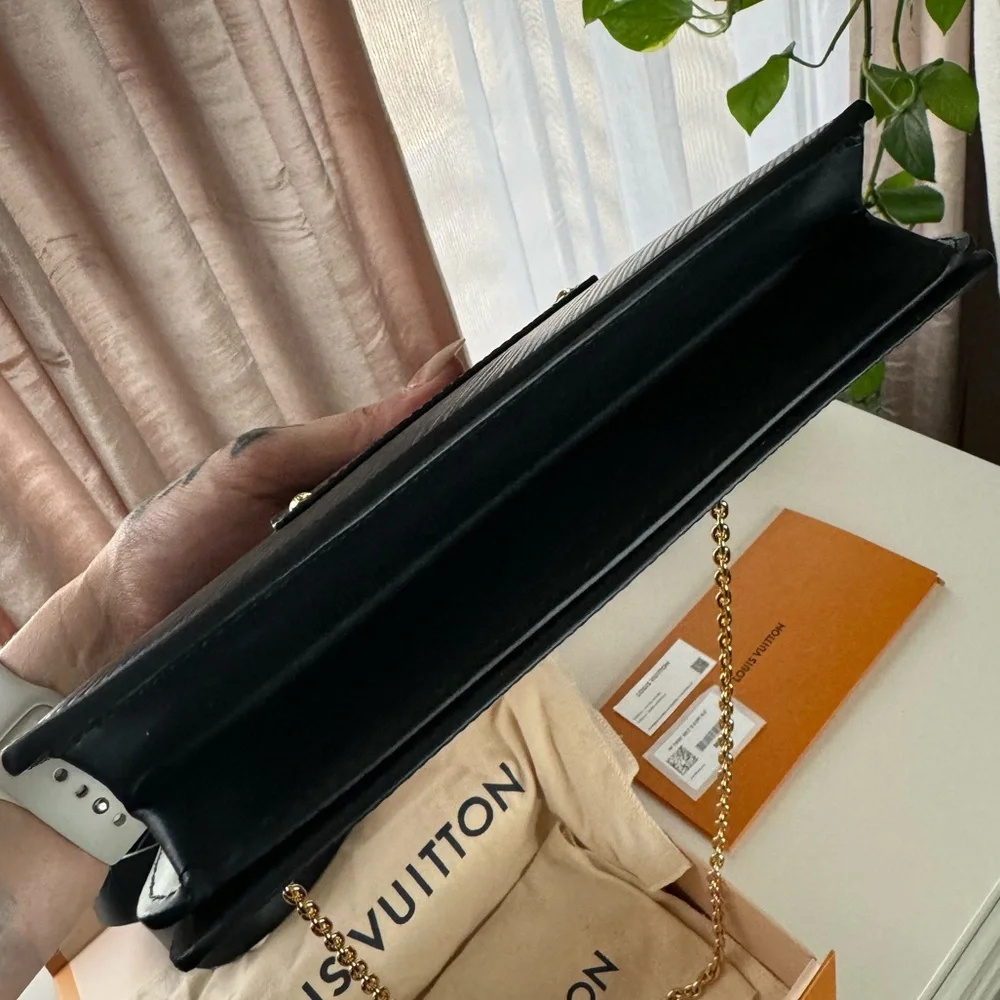 Louis Vuitton crossbody bag